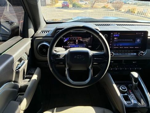 Used 2024 Chevrolet Colorado ZR2 w/ ZR2 Convenience Package III image 12