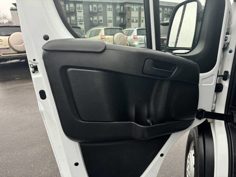 Used 2023 RAM ProMaster 2500 image 10