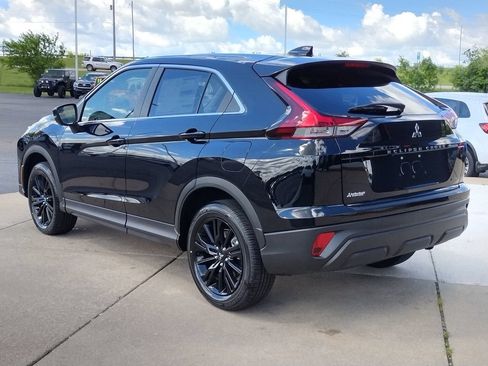 New 2026 Mitsubishi Eclipse Cross LE AWD/4WD image 17
