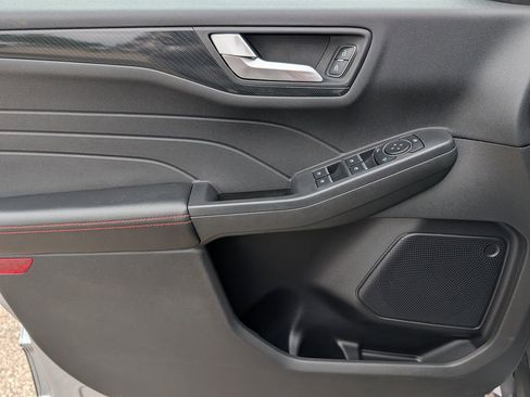 Used 2023 Ford Escape ST-Line AWD/4WD image 19