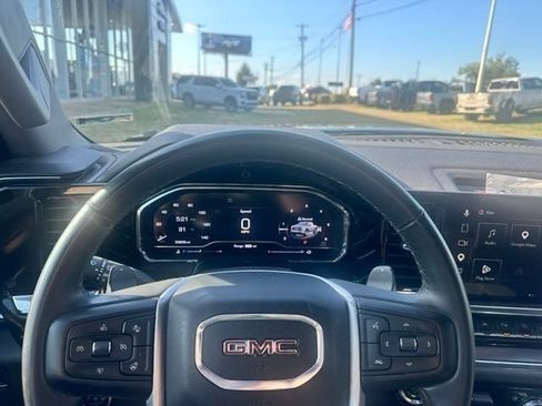 Used 2024 GMC Sierra 1500 SLT w/ SLT Premium Plus Package AWD/4WD image 47