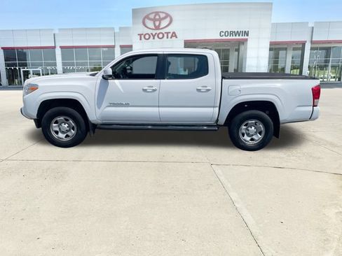 Used 2017 Toyota Tacoma SR w/ Tow Package AWD/4WD image 2