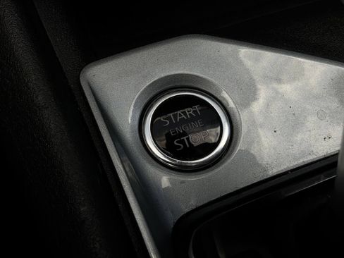 Used 2025 Nissan Altima 2.5 SV FWD image 24