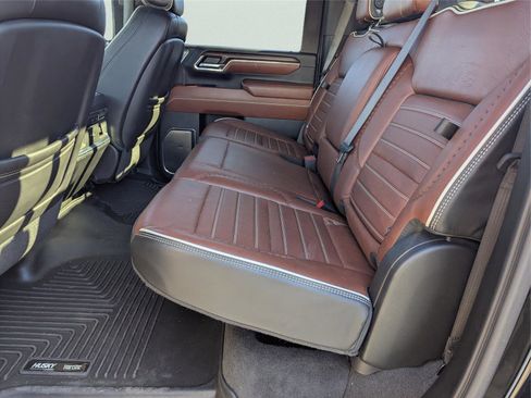 Used 2024 GMC Sierra 2500 Denali Ultimate image 14