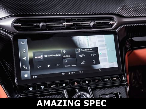 Used 2026 Aston Martin V8 Vantage Roadster image 28