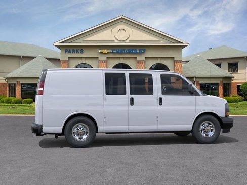 New 2026 Chevrolet Express 2500 image 6