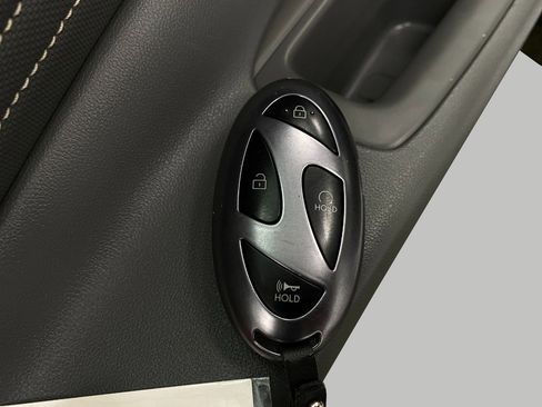 Certified 2025 Hyundai Elantra SEL FWD image 33