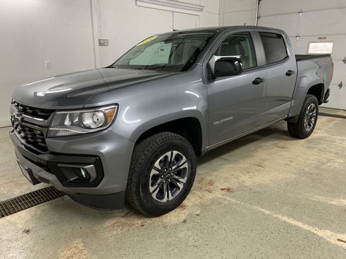 Used 2022 Chevrolet Colorado Z71 image 3