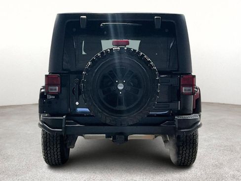 Used 2017 Jeep Wrangler Unlimited Sahara image 6