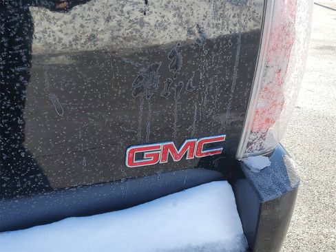 Used 2011 GMC Yukon XL Denali image 7