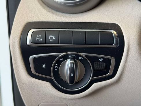 Used 2018 Mercedes-Benz GLC 300 4MATIC image 21