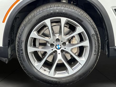 Used 2019 BMW X5 xDrive40i w/ Premium Package 2 AWD/4WD image 26