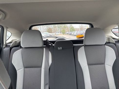 Used 2021 Subaru Crosstrek 2.0i Premium w/ Moonroof Package image 13