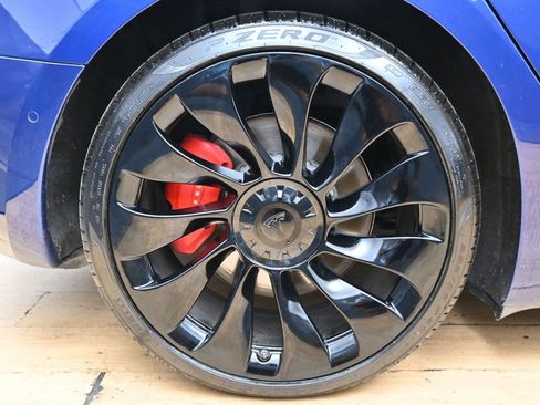 Used 2021 Tesla Model 3 Performance AWD/4WD image 12