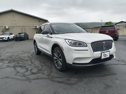 Used 2020 Lincoln Corsair Reserve w/ Equipment Group 201A AWD/4WD image 2