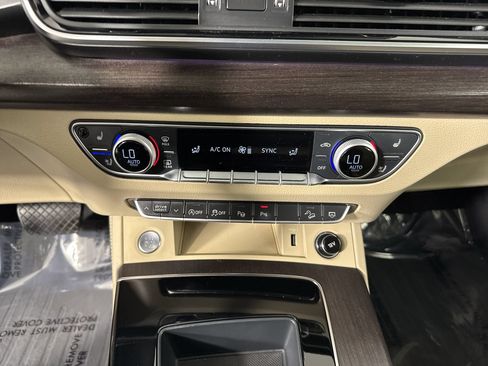 Used 2022 Audi Q5 2.0T Prestige AWD/4WD image 6