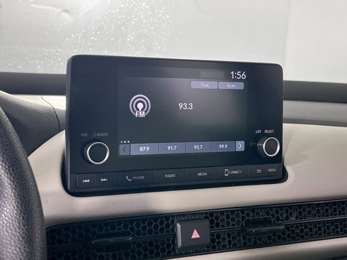 Used 2024 Honda HR-V LX image 14