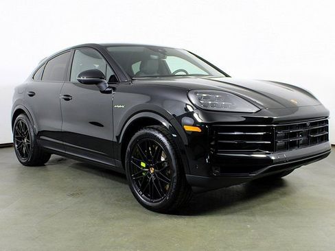 New 2026 Porsche Cayenne E-Hybrid Coupe image 9