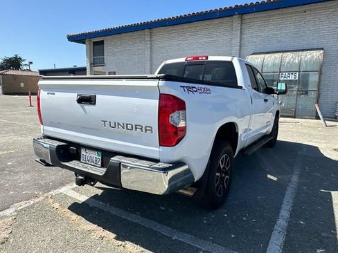 Used 2016 Toyota Tundra SR5 w/ TRD Off Road Package AWD/4WD image 5