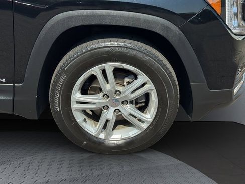 Certified 2023 GMC Terrain SLE w/ Driver Convenience Package image 28