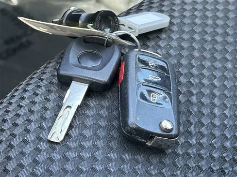 Used 2013 Volkswagen Jetta S image 31