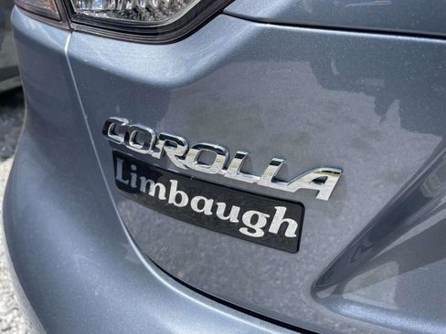 Used 2025 Toyota Corolla LE image 12