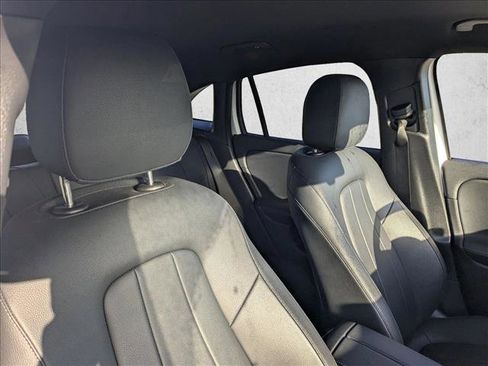 Used 2025 Mercedes-Benz GLA 250 image 18