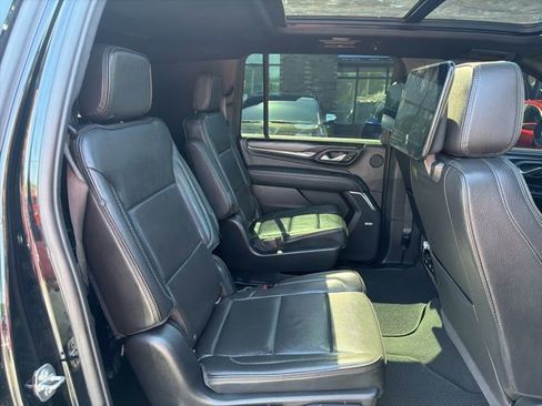 Used 2021 GMC Yukon XL Denali AWD/4WD image 19