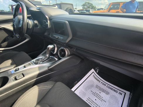 Used 2020 Chevrolet Camaro LT w/ RS Package image 16