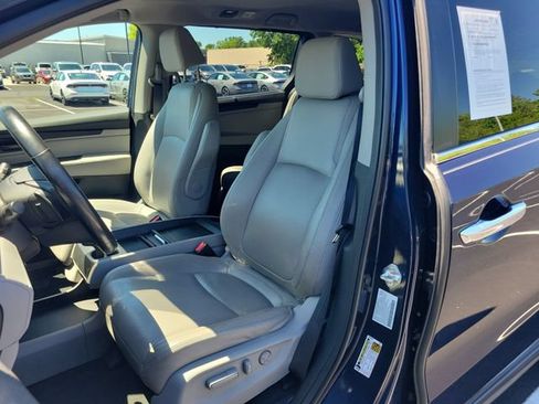 Used 2023 Honda Odyssey EX-L image 19