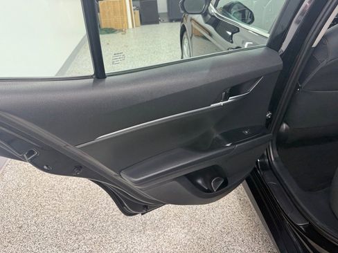 Used 2020 Toyota Camry LE w/ Convenience Package image 29