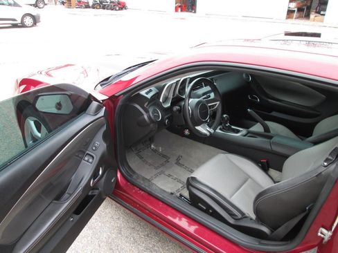 Used 2011 Chevrolet Camaro RS w/ RS Package image 15