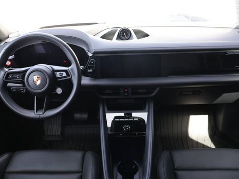 Used 2025 Porsche Macan 4 Electric image 23