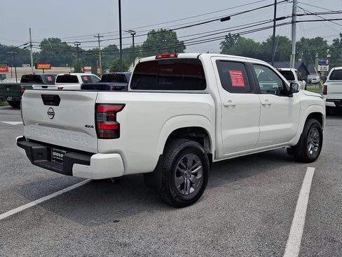 Certified 2025 Nissan Frontier SV AWD/4WD image 7