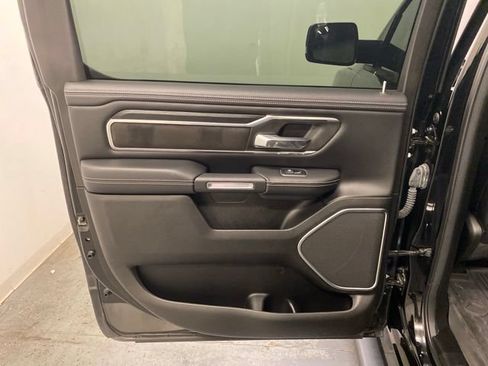 Used 2023 RAM 1500 Laramie AWD/4WD image 19
