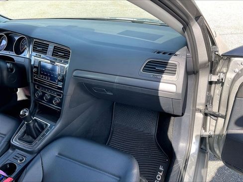Used 2020 Volkswagen Golf 4-Door FWD image 12