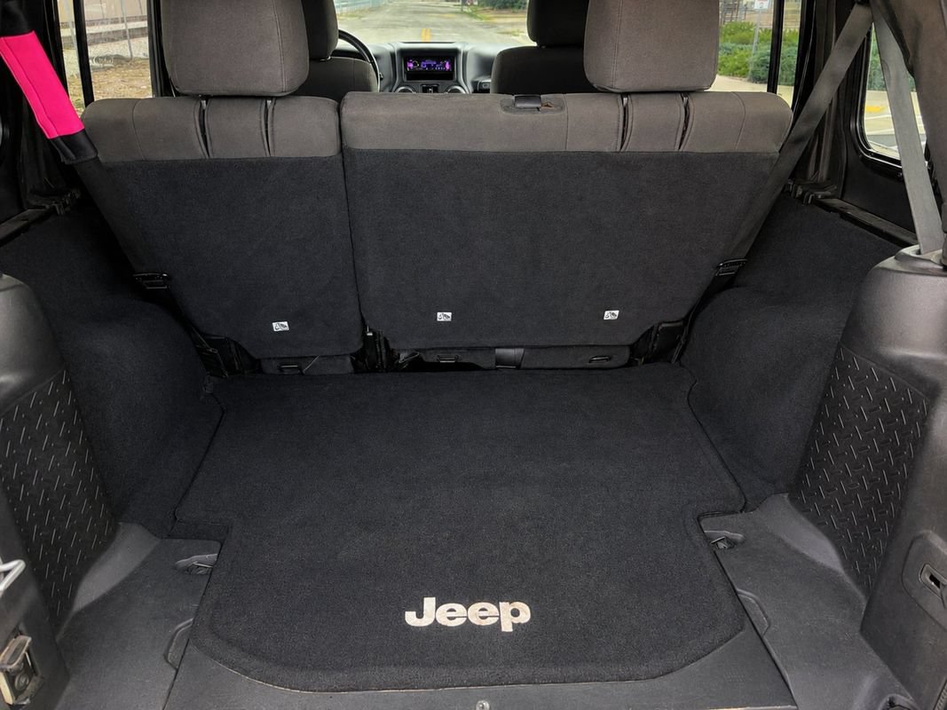 Used 2011 Jeep Wrangler Unlimited Sport AWD/4WD image 15