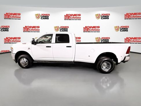 Used 2026 RAM 3500 Tradesman AWD/4WD image 14