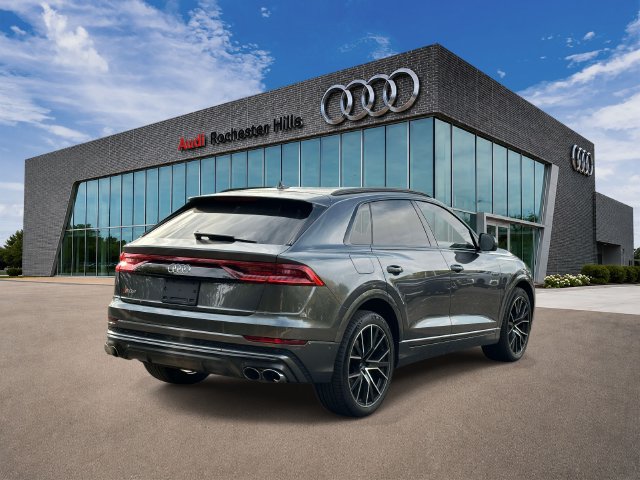 Used 2023 Audi SQ8 Prestige AWD/4WD image 5