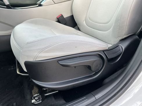Used 2022 Hyundai Tucson Limited AWD/4WD image 14