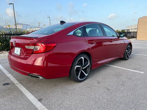 Used 2022 Honda Accord Sport image 4