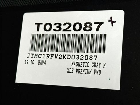 Used 2019 Toyota RAV4 XLE Premium image 43