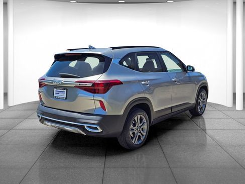 Used 2023 Kia Seltos S FWD image 6