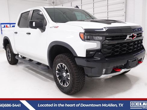 Used 2024 Chevrolet Silverado 1500 ZR2 w/ Technology Package AWD/4WD image 3