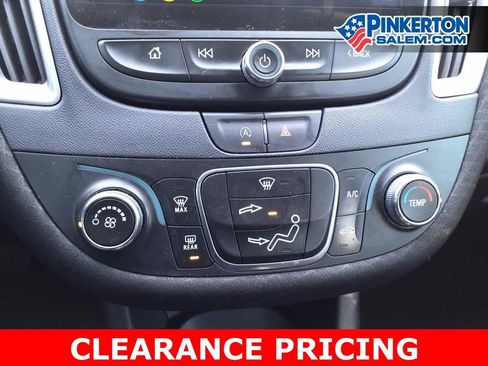 Used 2022 Chevrolet Malibu LS image 25