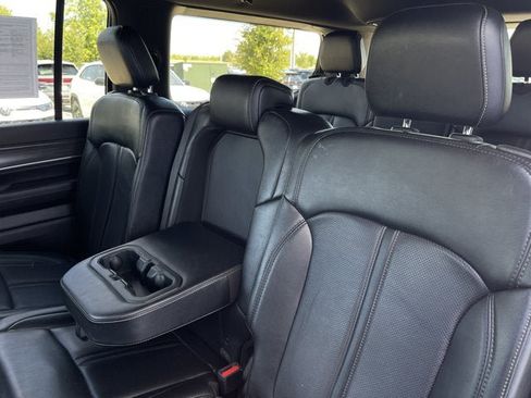 Used 2024 Jeep Wagoneer Series II w/ Flexible Seating Group RWD image 21