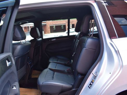 Used 2019 Mercedes-Benz GLS 450 4MATIC image 21