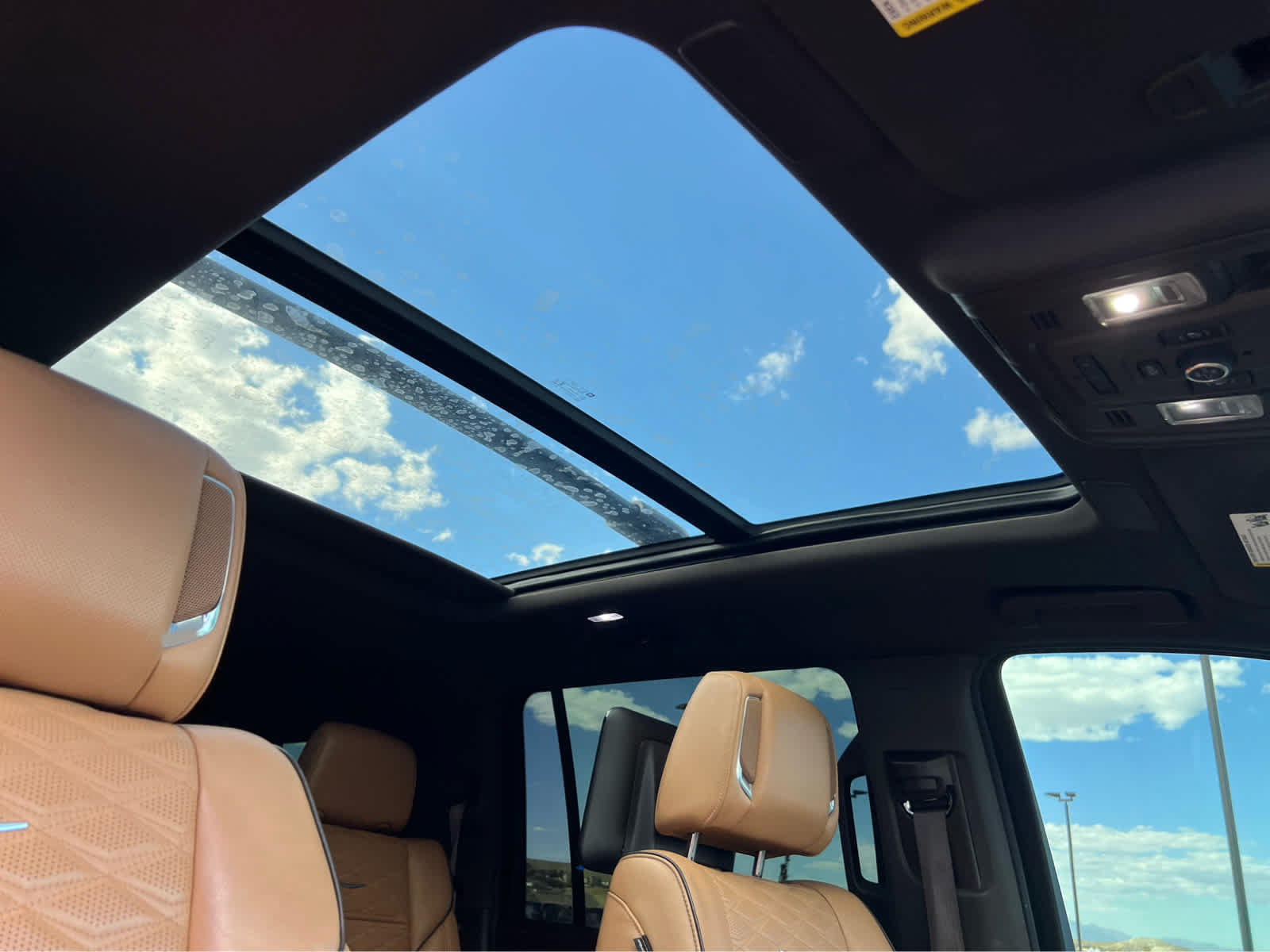 Used 2021 Cadillac Escalade ESV Sport w/ Driver Assist Tech Package AWD/4WD image 21