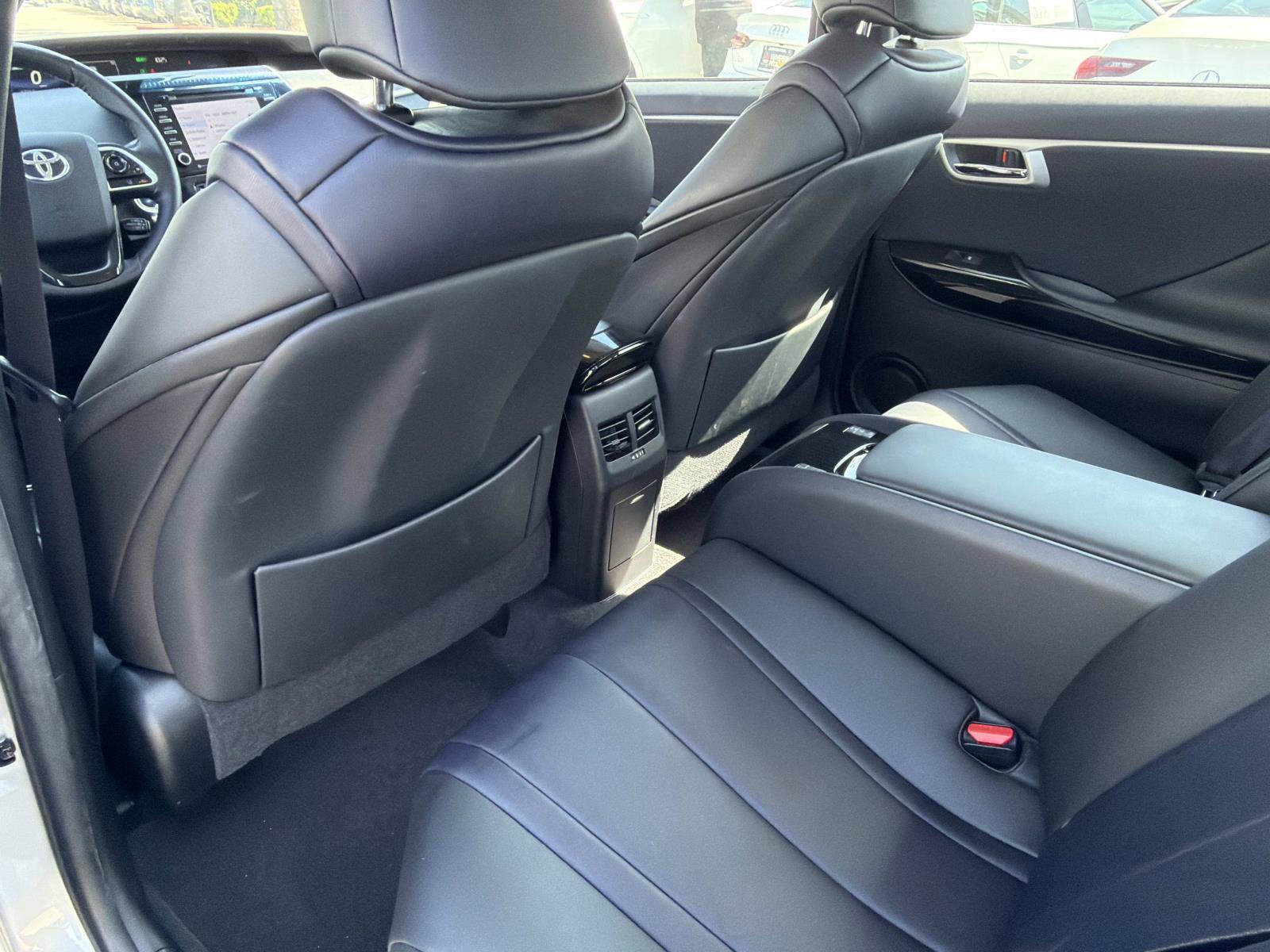 Used 2019 Toyota Mirai FWD image 9