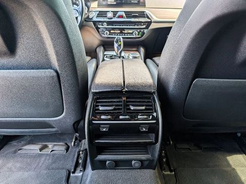 Used 2017 BMW 530i xDrive AWD/4WD image 19
